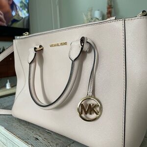 Michael Kors Cream Handbag